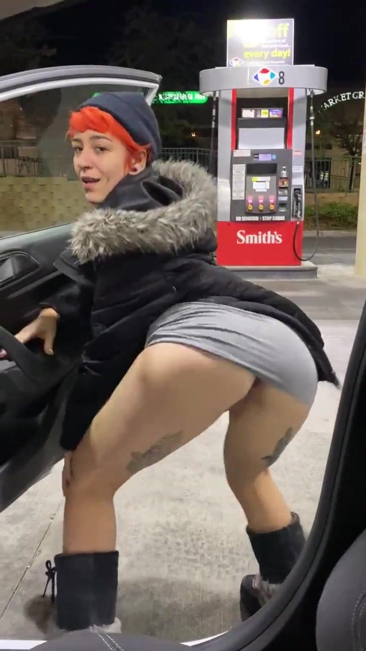 Just putting on a show at the gas station