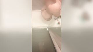 Nude Twerk: Shower ass clapping #5