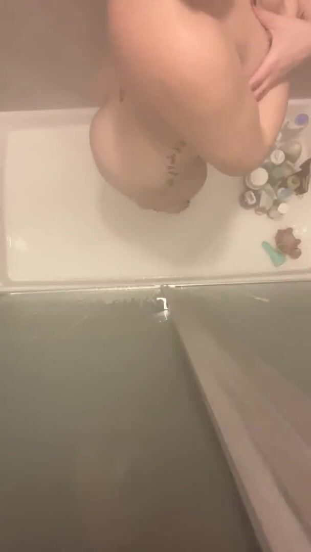 Shower ass clapping