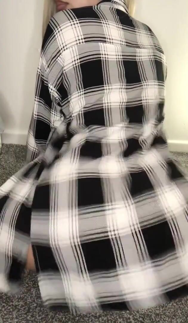 Can I twerk this Colombian ass on you papi?