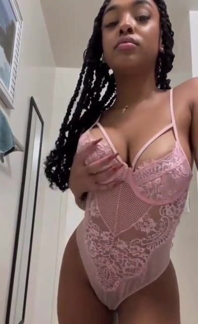 Up this if you would fuck me???????? Snapchat me for more???????? @ riley_zoee