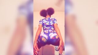 Ebony Twerk: y’all loved it so here’s a repost ???? #3