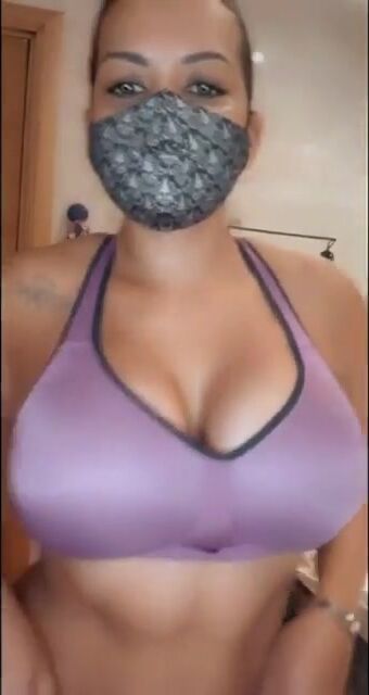 Thick Juicy Latina MILF