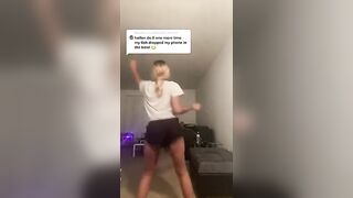 Twerk: Black girl shaking her bouncy ass #5