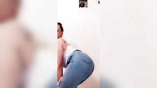 Twerk: Rockin’ these jeans #3