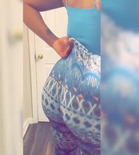 Do your dance on my dick ????????