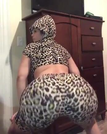 Cheetah twerk