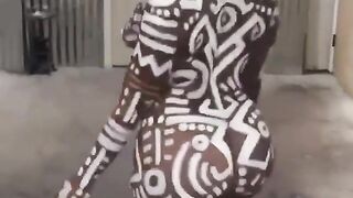 Twerk Queens: Walkin And Clapping #1