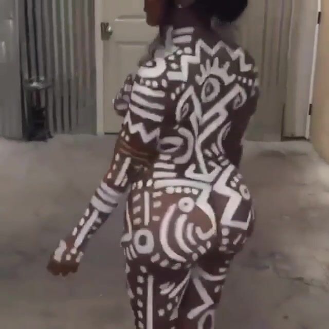 Walkin And Clapping
