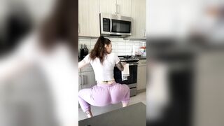 Twerk Queens: pawg twerk in sweats #4