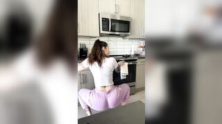 Twerk Queens: pawg twerk in sweats #5