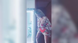 Twerk: Grandma does it..???????? #3