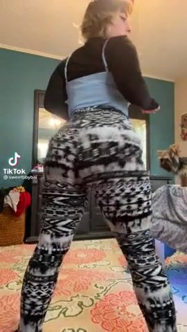 Big twerking