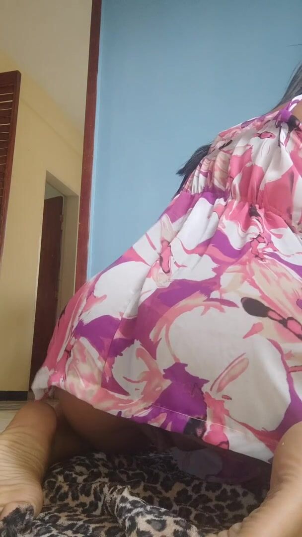 Lift the dress to see better