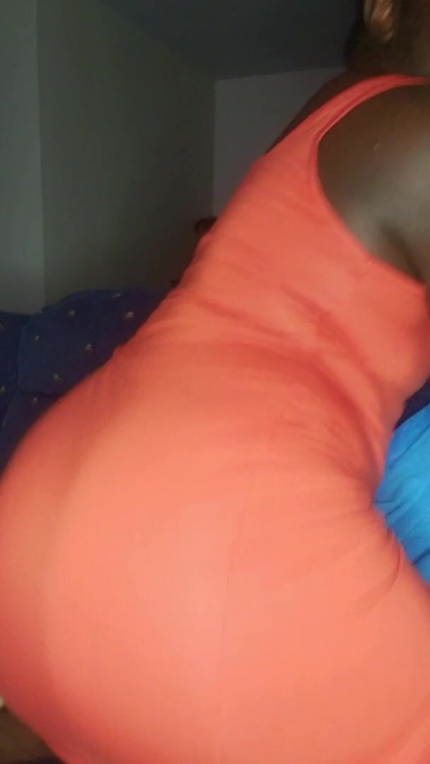 Wanna pound this fat ass?