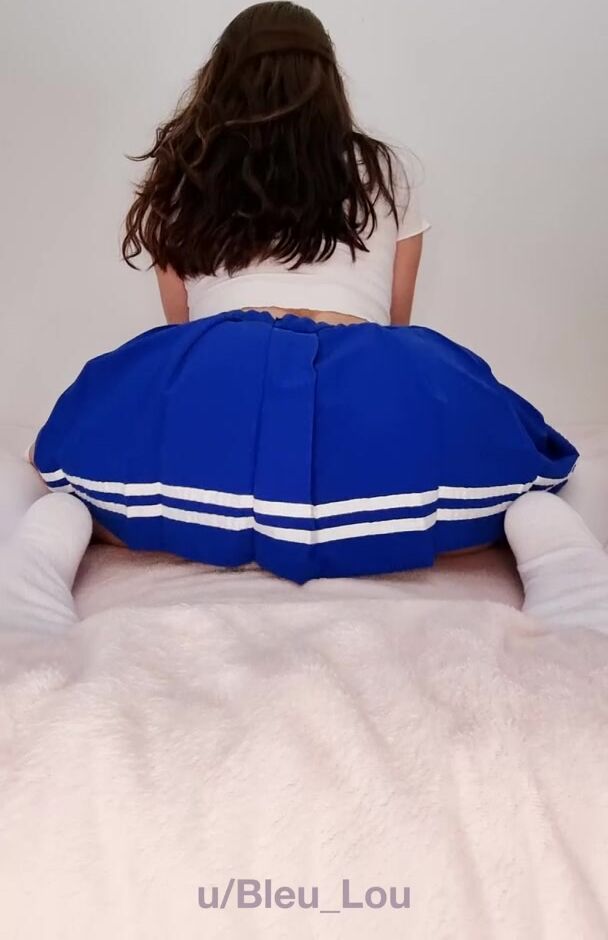 First time twerking around here, I hope you enjoy!