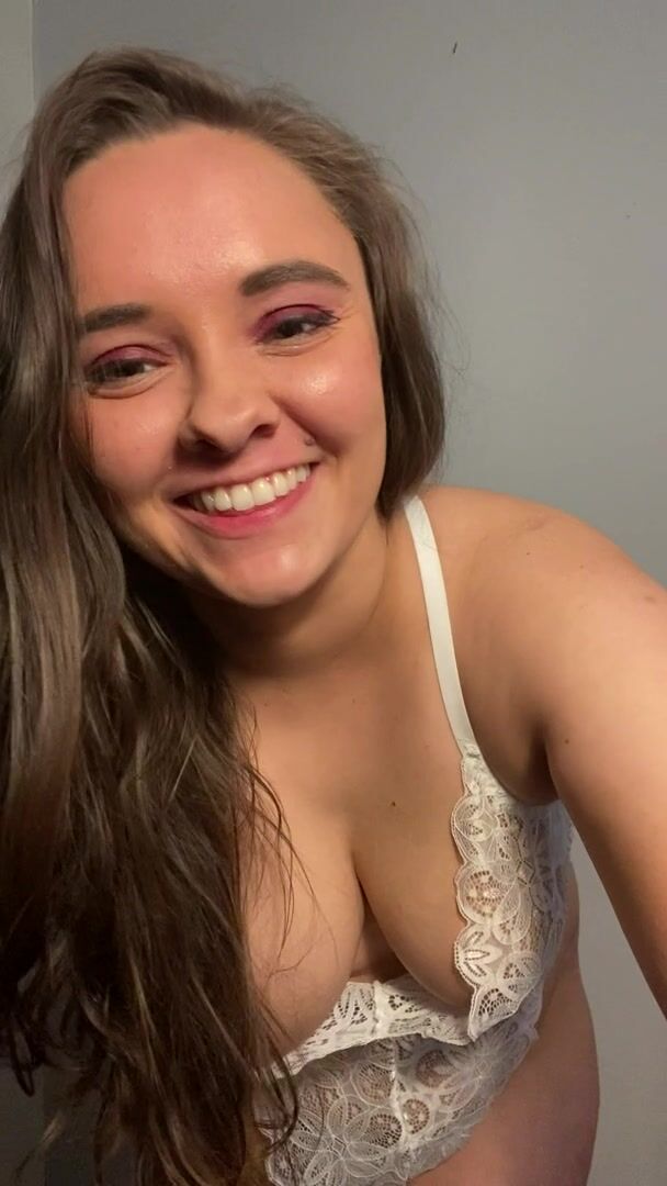 A twerk and a titty tease