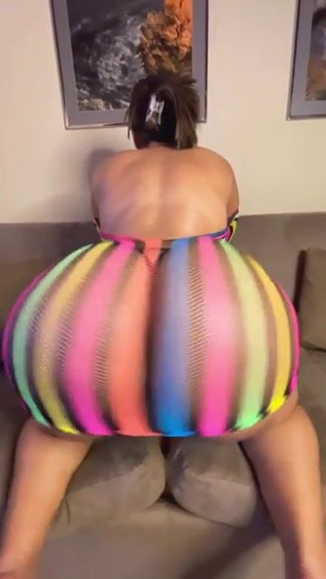 41yo mom, Stop scrolling if you’re into mom ass ????