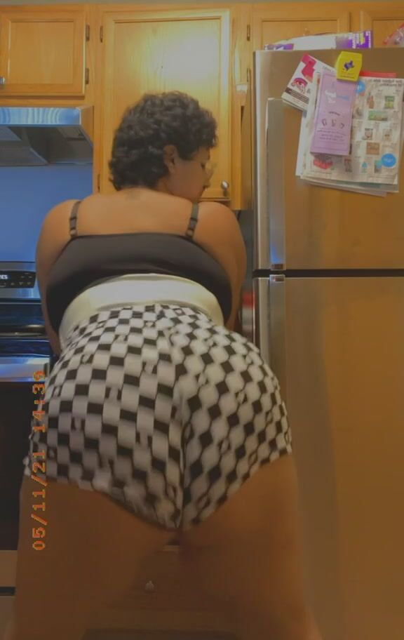 twerking to dubstep is my fave hehe