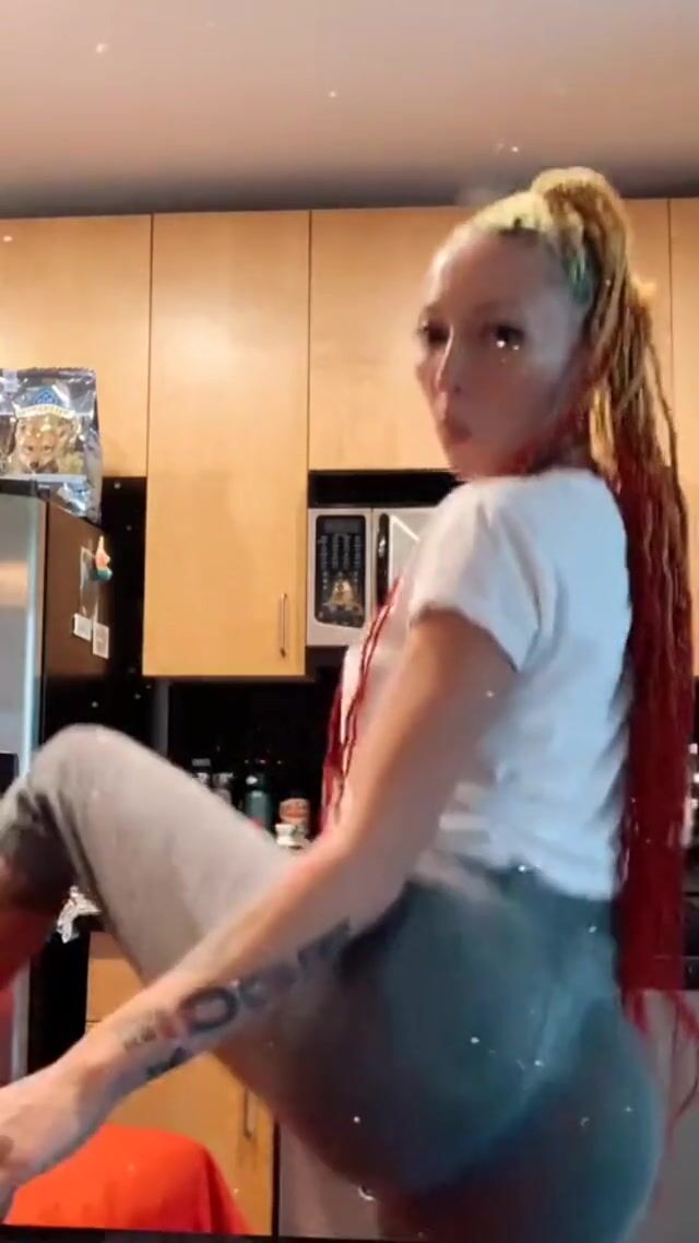 LizzaB